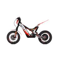 ekids-2025-16-lateral-izq.jpg